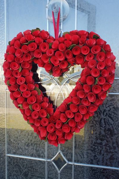 wood heart shaped wreath